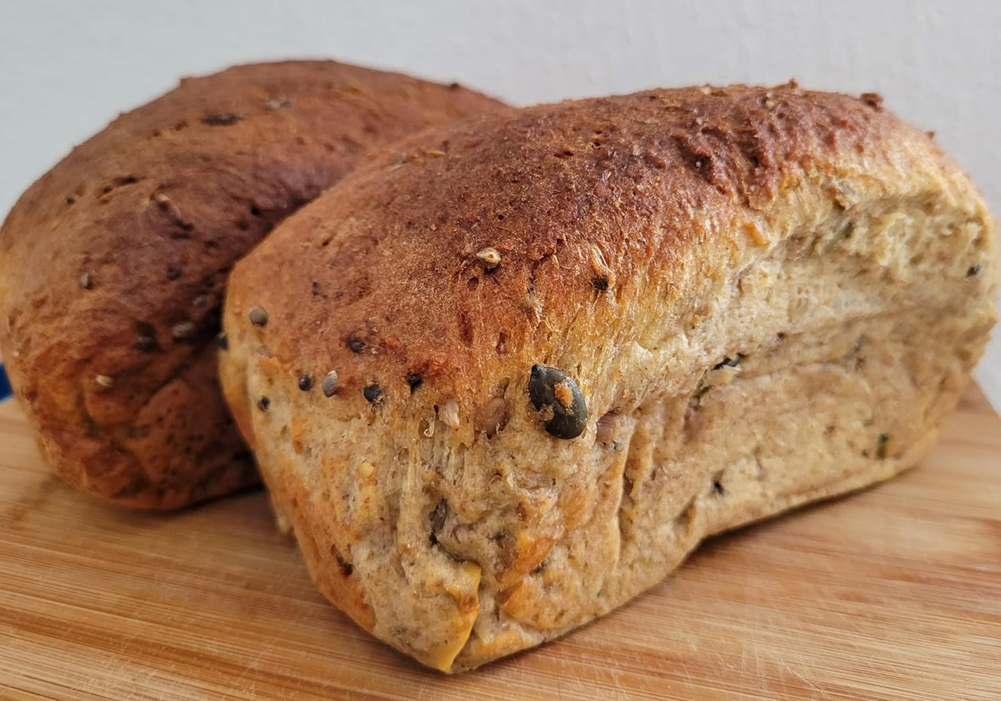 1xKeto Friendly 375g Bakery Bread Loaves, Coconut, Almond and whole-wheat seeded with 0.8g Net Carbs Per Slice.